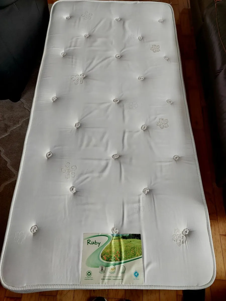 Single mattress