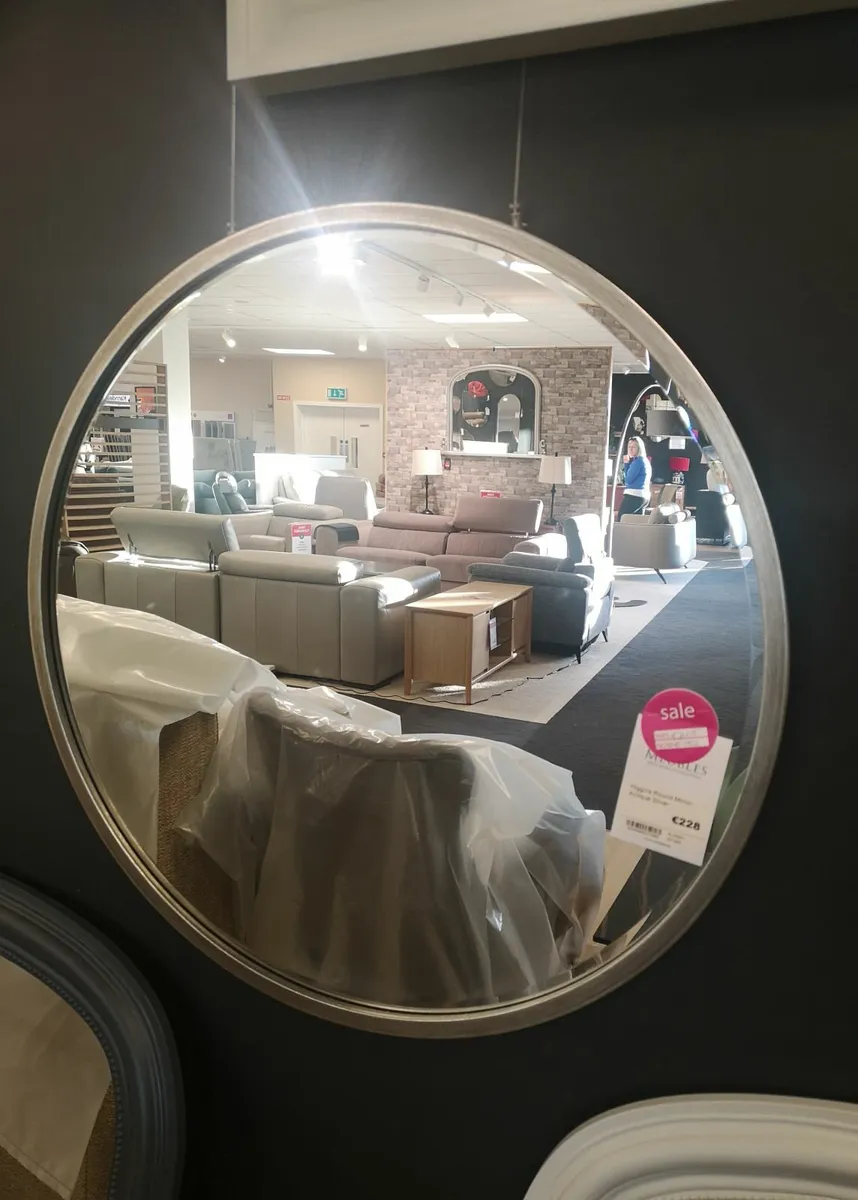 Meubles Antique Silver Round Mirror - Image 1