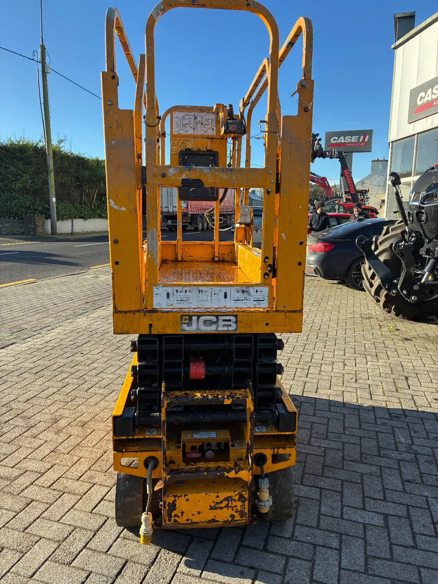 JCB scissor lift S19 30E - Image 3