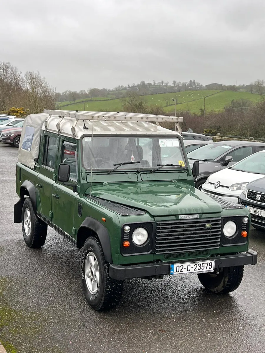 Land Rover Defender 2002 6 seater - Image 1