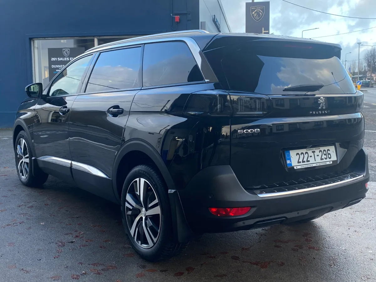 Peugeot 5008 1.5 BlueHDi 130bhp Allure - Image 3