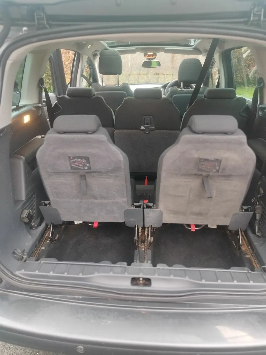 Peugeot 5008 2012 - Image 3