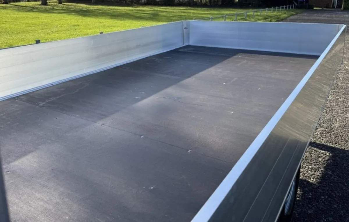 2022 MERCEDES-BENZ SPRINTER 2.0  4.2m. Dropside - Image 4