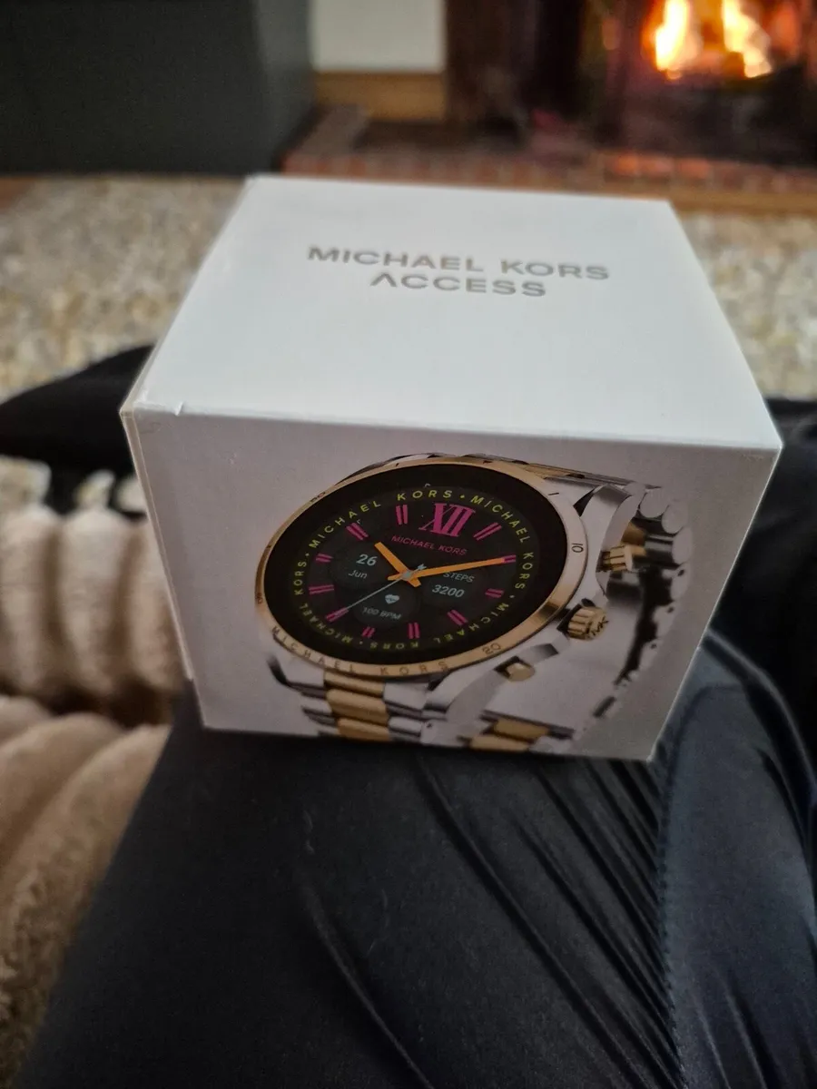 Michael Kors access smart watch - Image 1