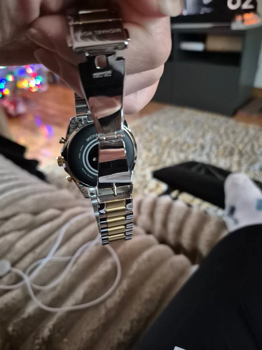 Michael Kors access smart watch - Image 4