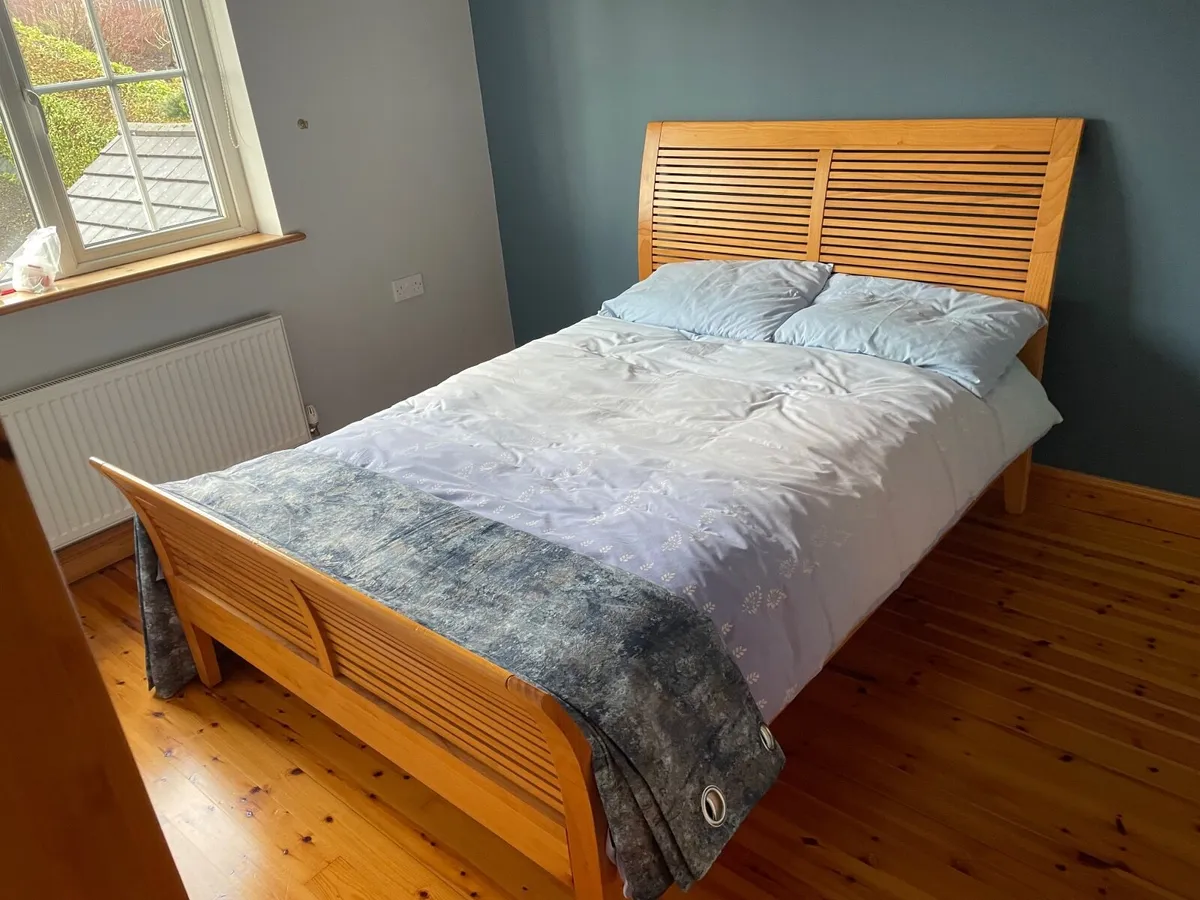 Double bed frame - Image 1