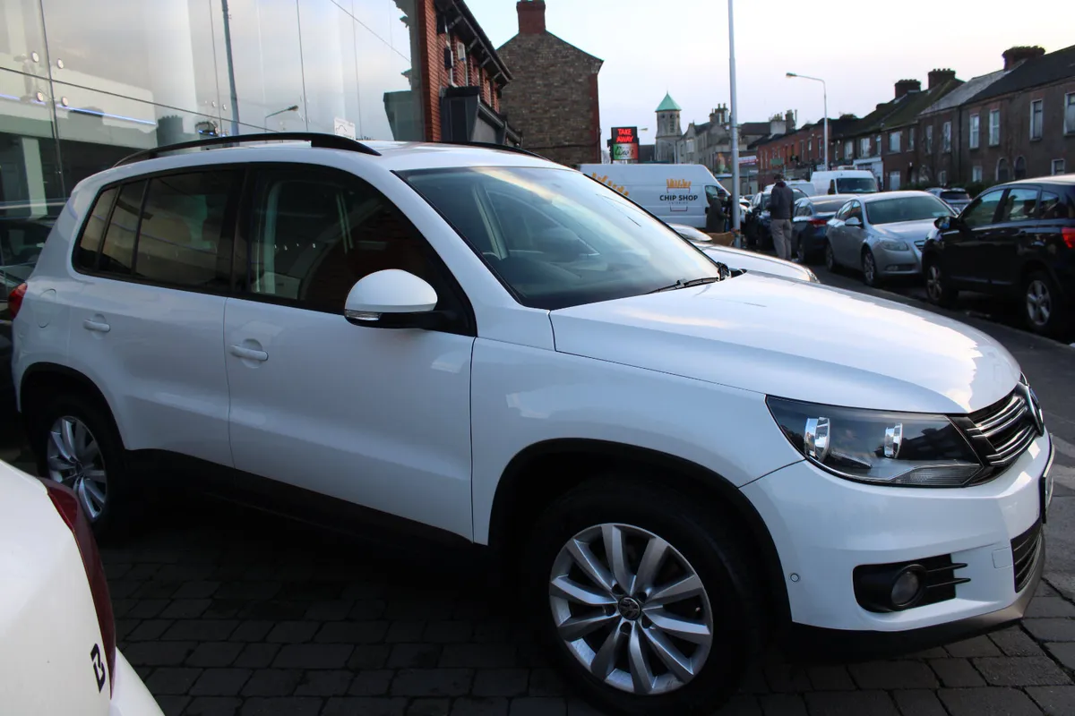 Volkswagen Tiguan 2.0 L&L 2014 - Image 3