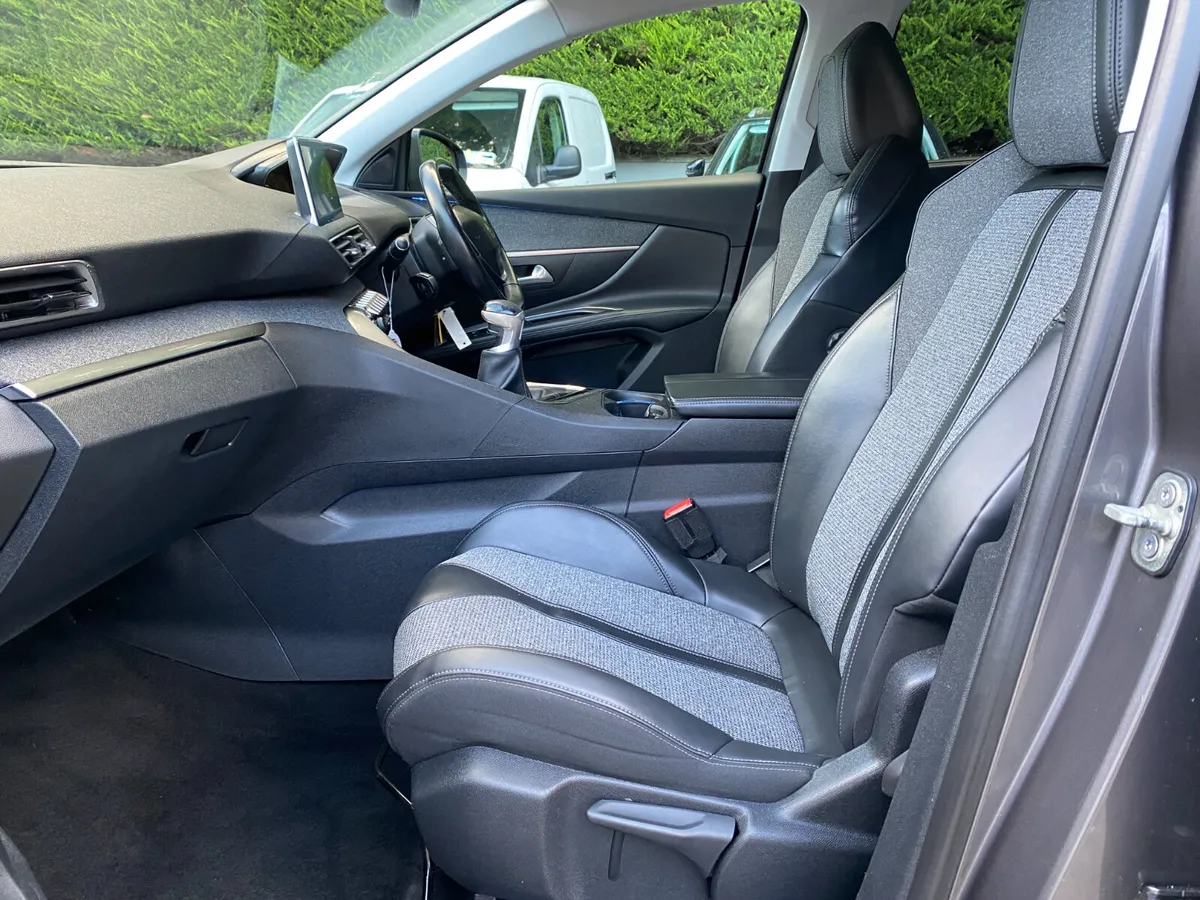 Peugeot 5008 1.6 BlueHDi 120bhp S&S Allure - Image 4