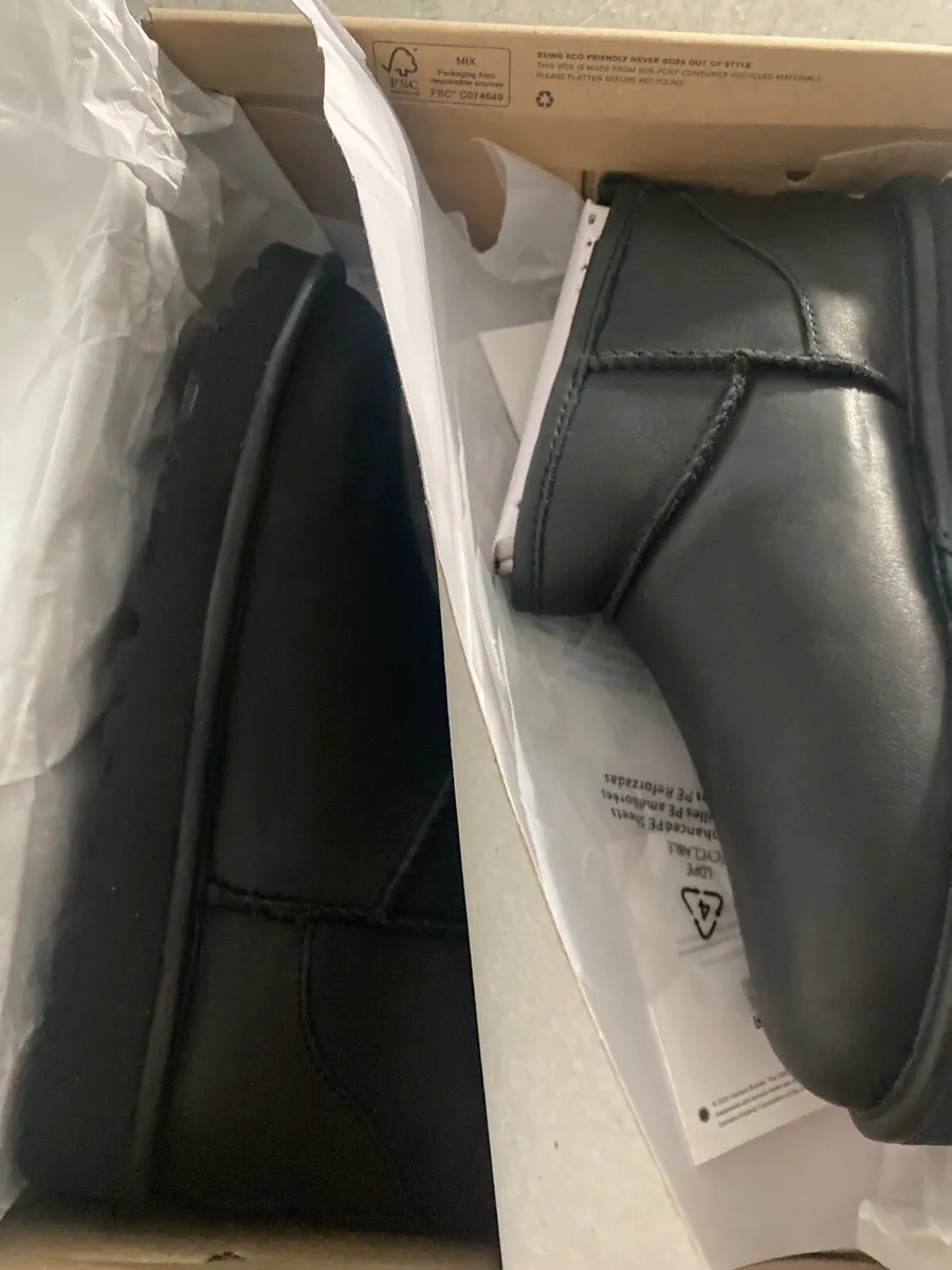 Ugg Boots UK3 BNIB - Image 3