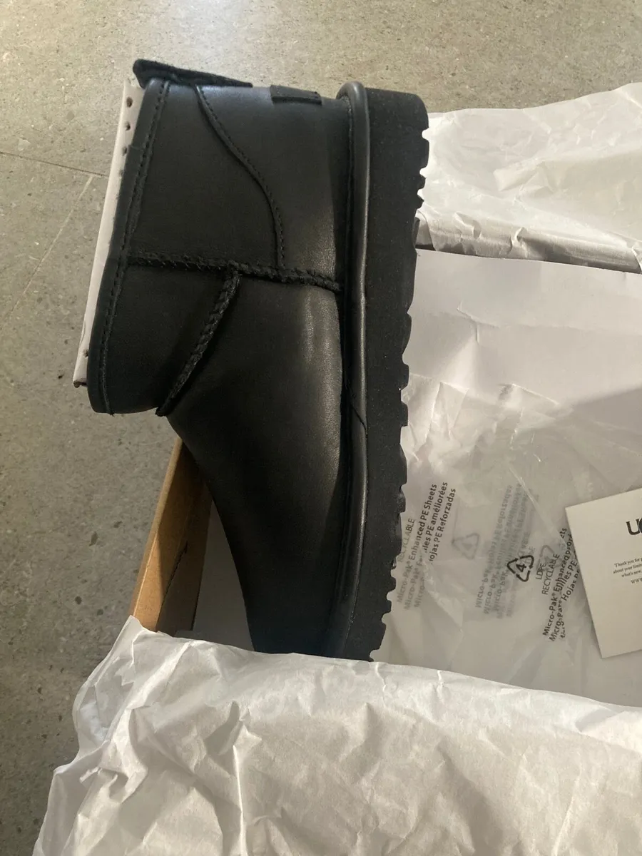 Ugg Boots UK3 BNIB - Image 4