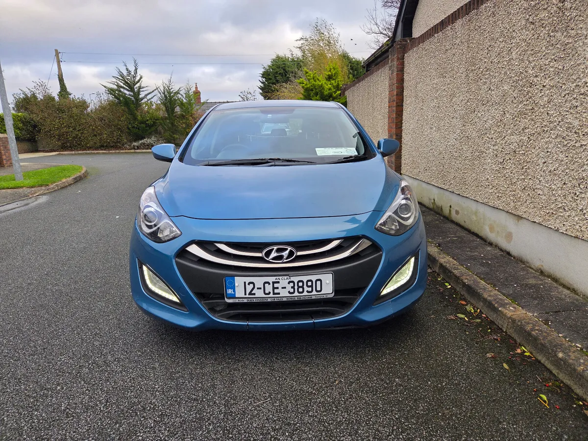 Hyundai i30 1.6 Deluxe, New Nct - Image 2