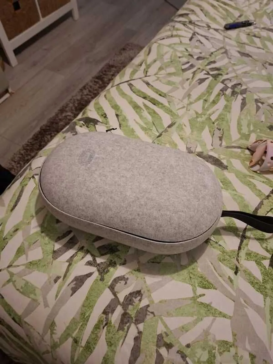 Meta Quest 2 VR - Image 3