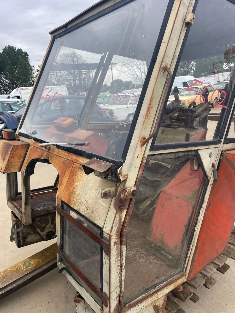 European Zetor cab to fit 4912/5911/6911/5945 etc - Image 3