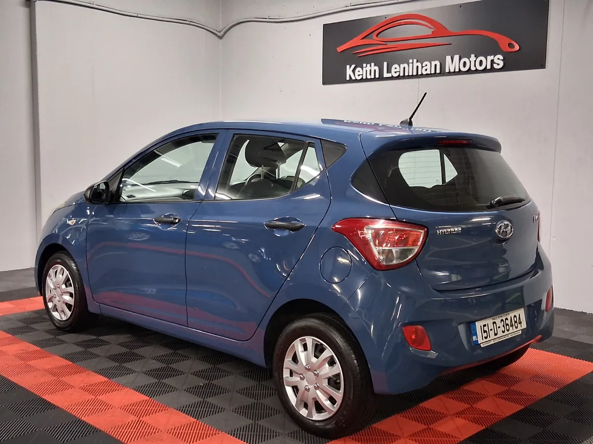 2015 Hyundai i10 **EXCELLENT VALUE** - Image 4