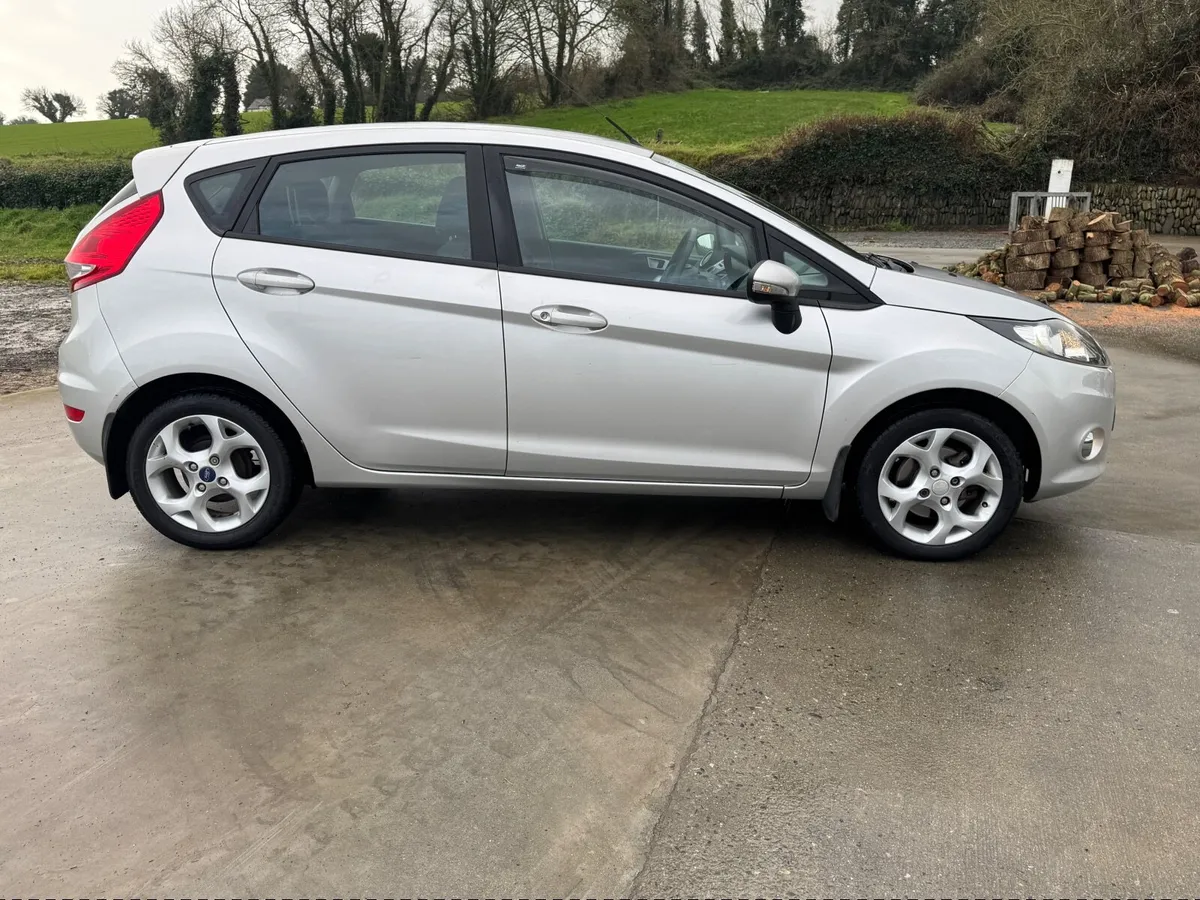 Ford Fiesta 2012 - Image 4