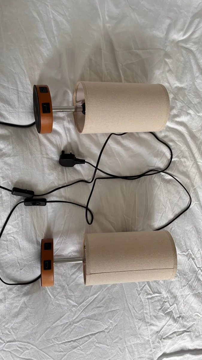 Beside lamps - Image 2