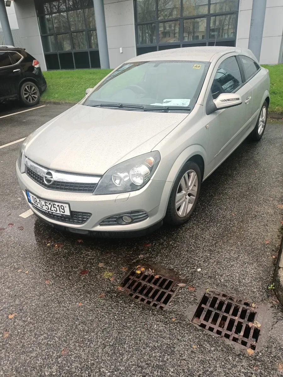 Opel Astra 2008 - Image 1