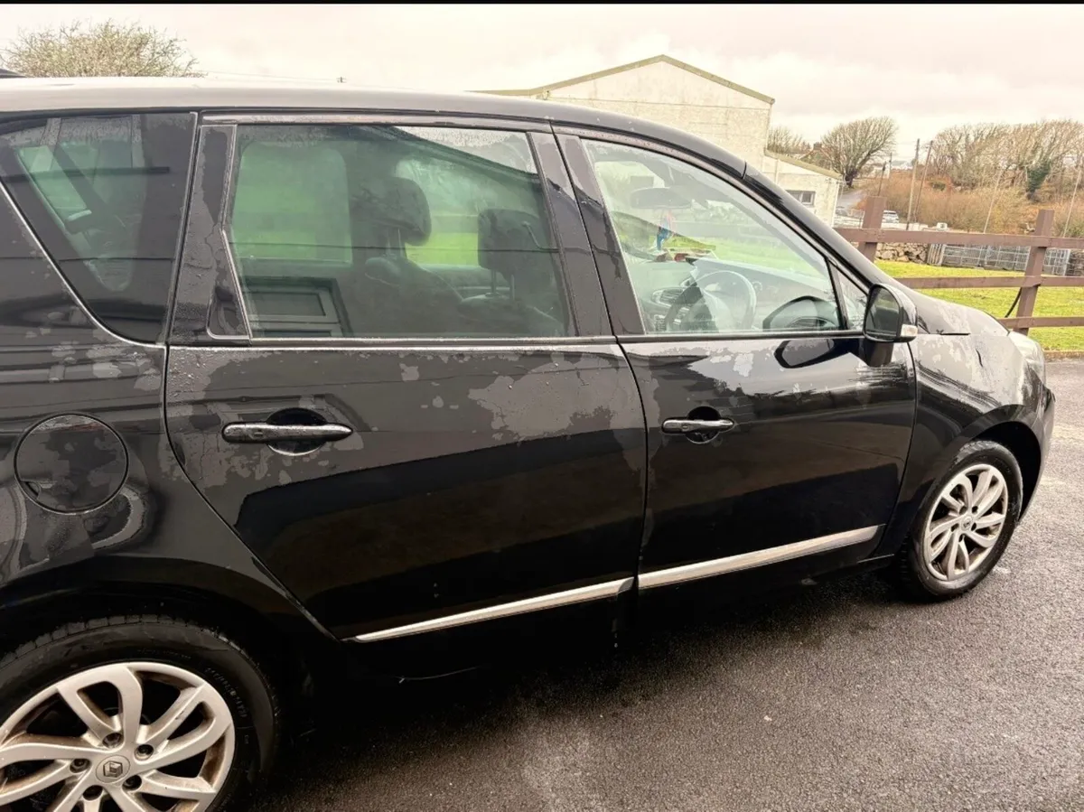 2016 Renault scenic - Image 4