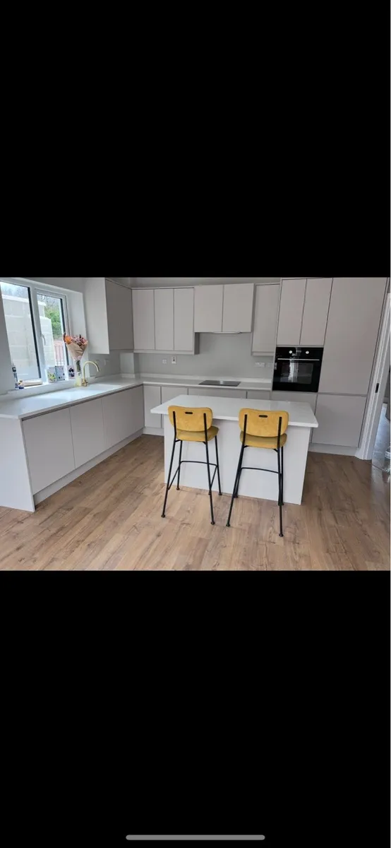 Bar stools - Image 1
