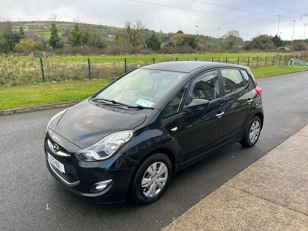 12 HYUNDAI IX20 €3,750 NCT 02-27 - Image 3