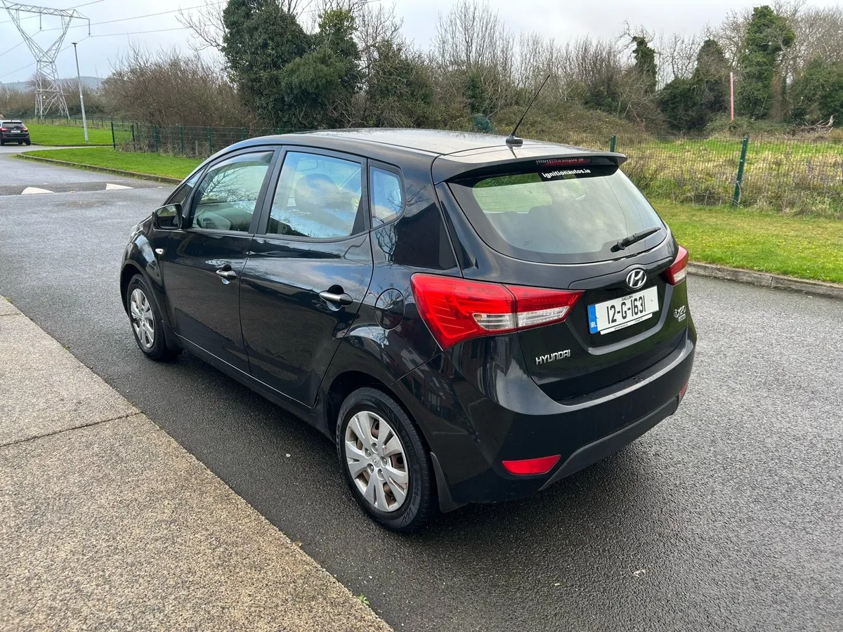 12 HYUNDAI IX20 €3,750 NCT 02-27 - Image 4