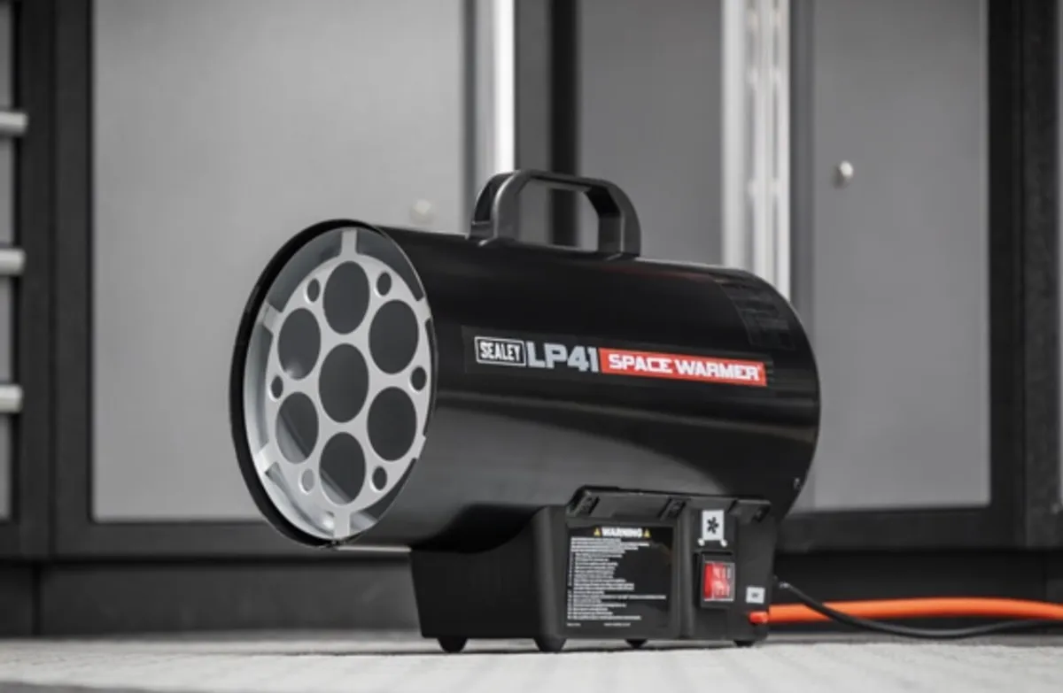 Space Warmer® Propane Heater 40,500Btu/hr - Image 3