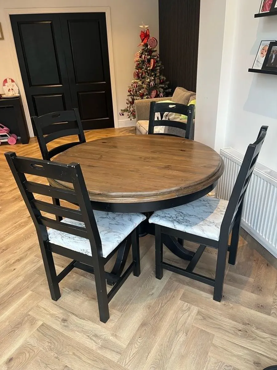 Round Kitchen Dining Table & Chairs (open to offers as need gone) - Image 2