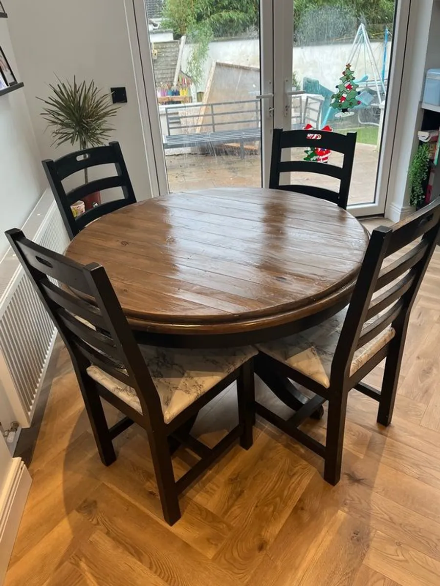 Round Kitchen Dining Table & Chairs (open to offers as need gone) - Image 3
