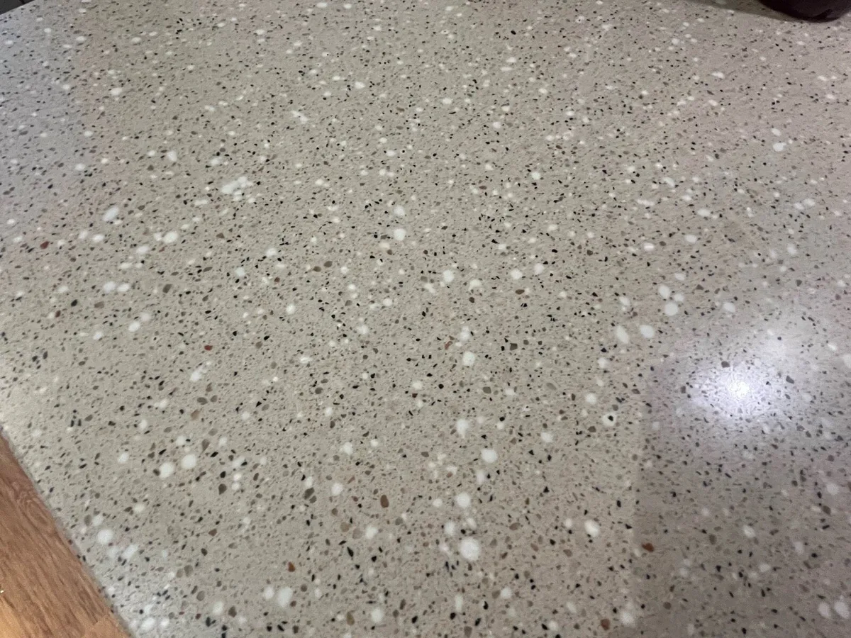 Kitchen cabinets, countertops, Belfast sink, oven - Image 4