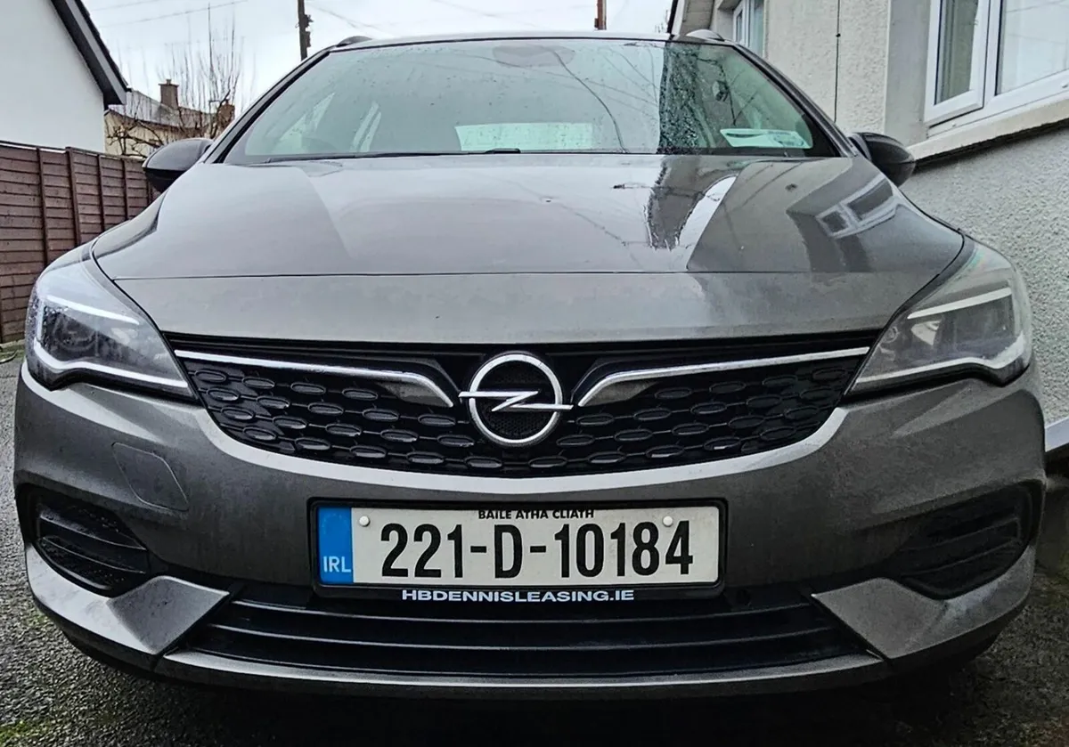 Opel Astra van 2022 - Image 1
