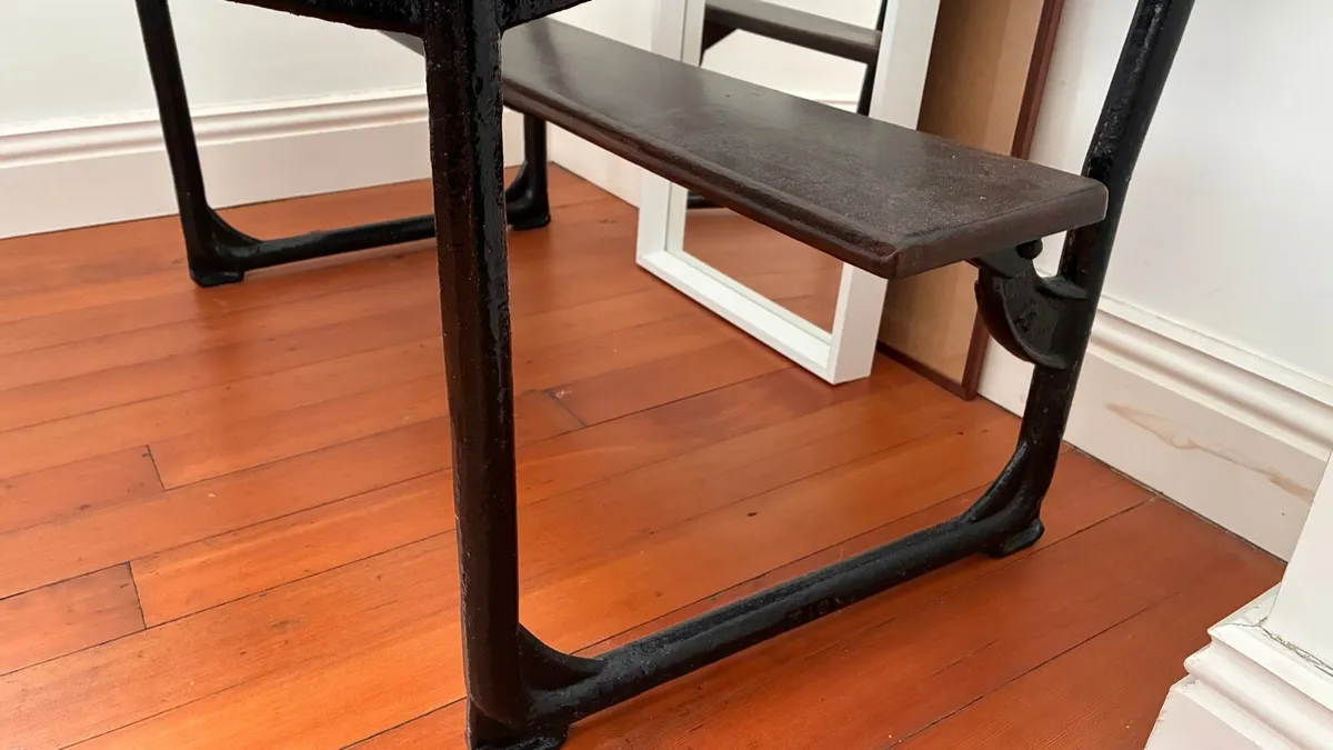 Old school desk and chair - Image 3