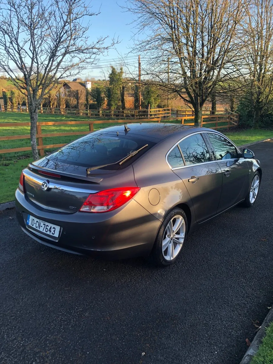 2010 Vauxhall insignia 2.0 CDTi tax and tested - Image 3