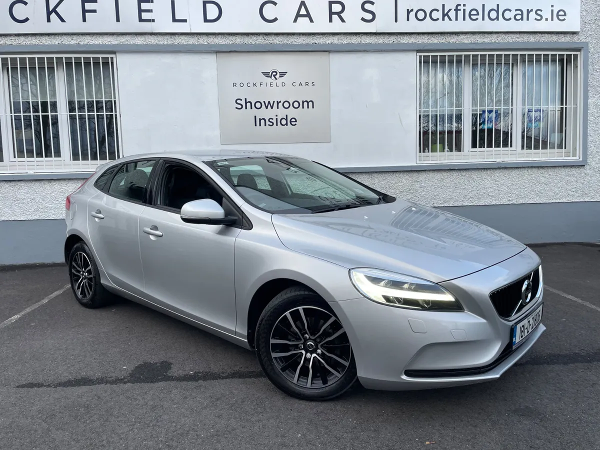 MOMENTUM-LEATHER-BLUETOOTH STREAMING-VOLVO S/H - Image 4