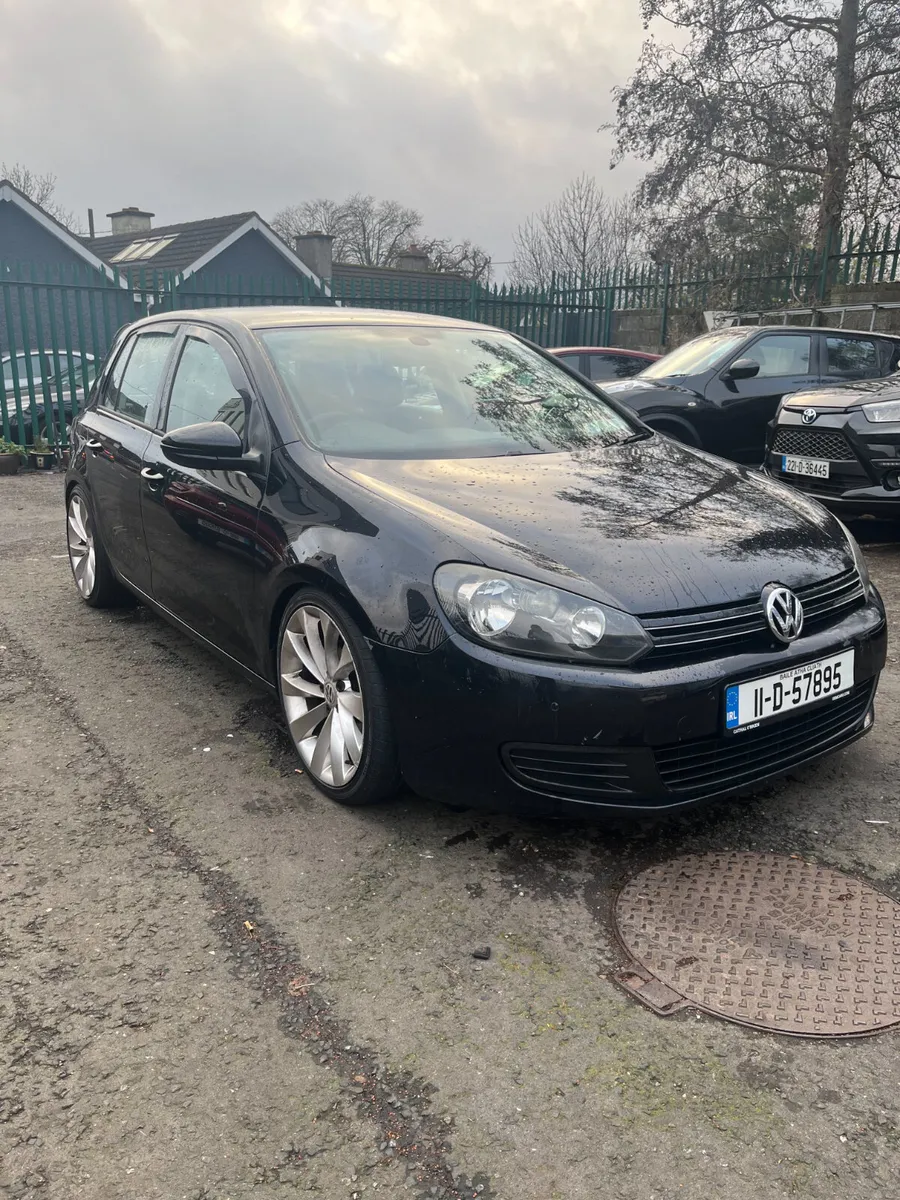 Volkswagen Golf 2011 - Image 1