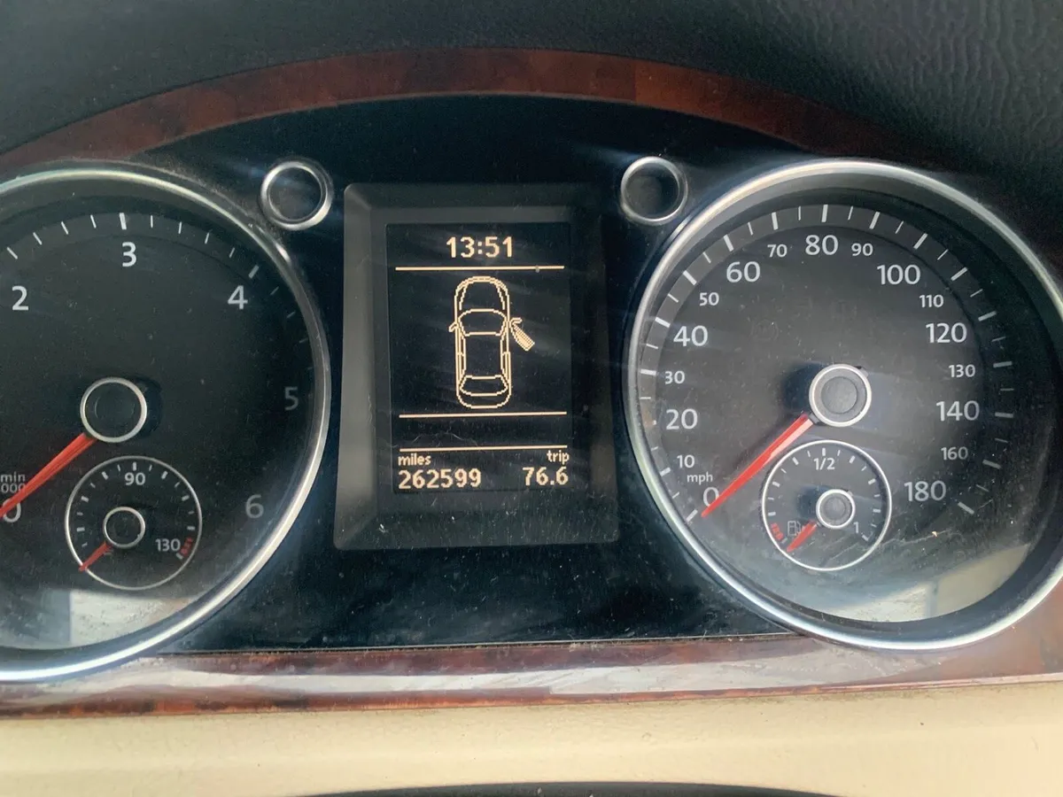 Volkswagen Passat CC - Image 4