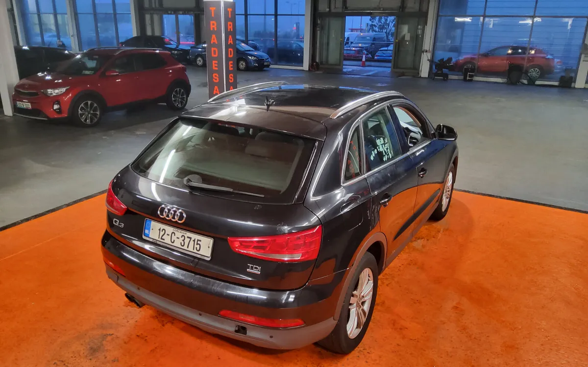 Audi Q3 2012 - Image 4