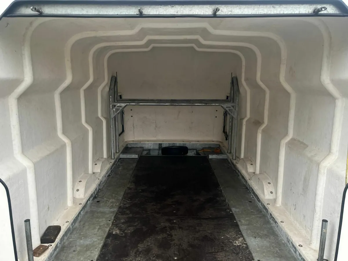 Brian James Sprint Shuttle Enclosed Trailer - Image 2