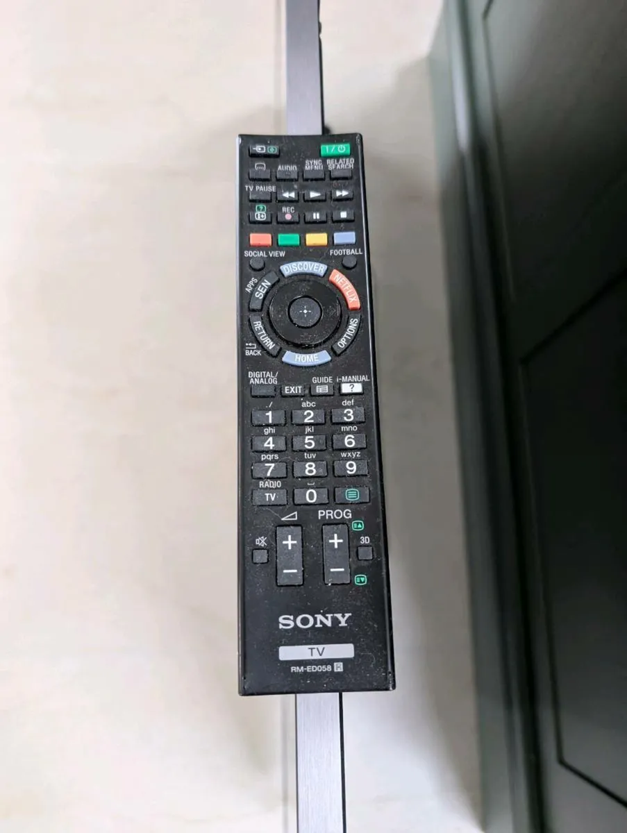 50" Sony Bravia - Image 2