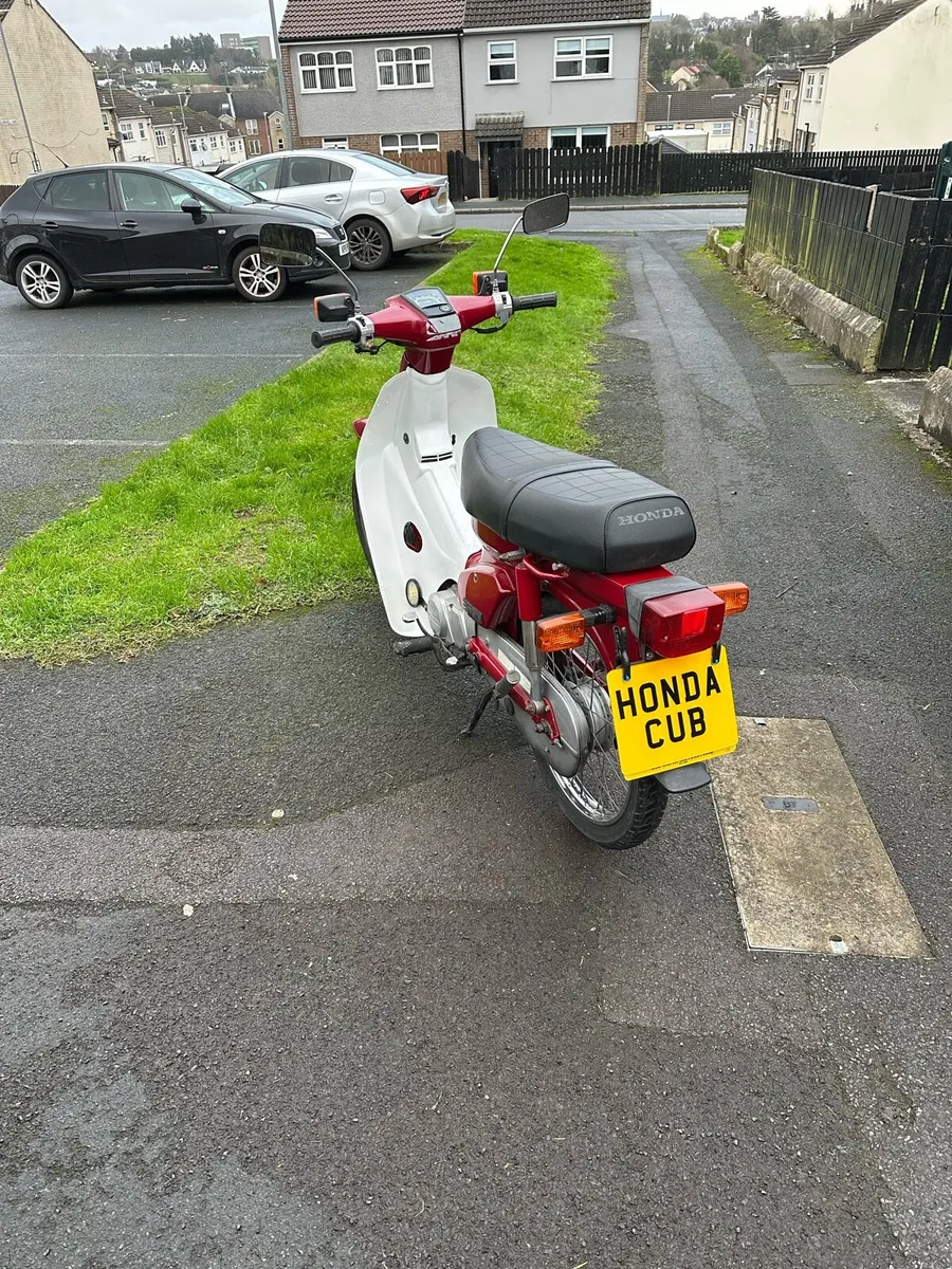 1997 Honda C90 Cub - Image 3