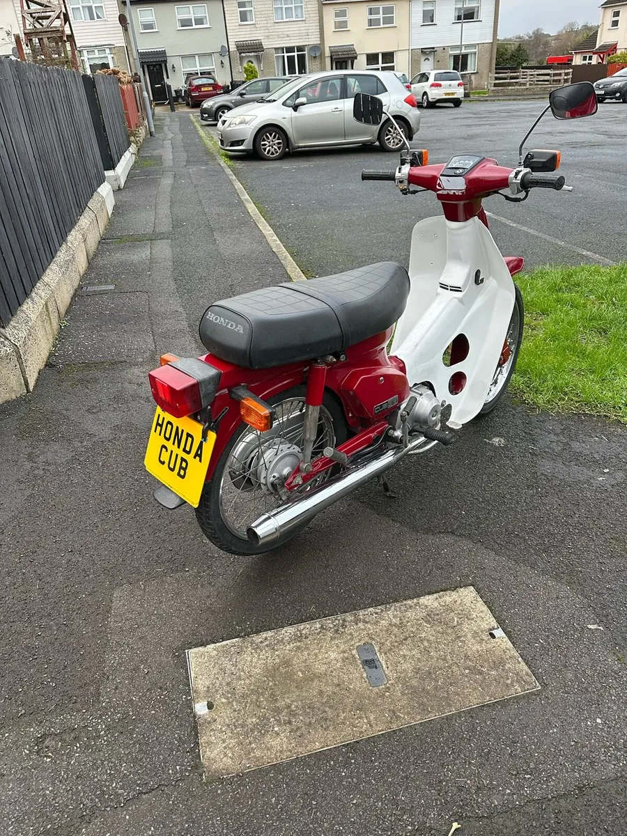 1997 Honda C90 Cub - Image 4