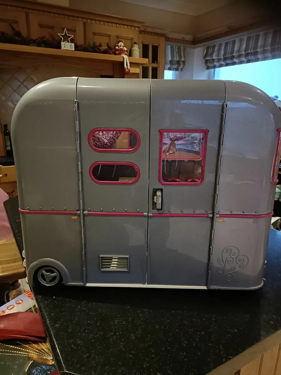 Girls toys - Image 1