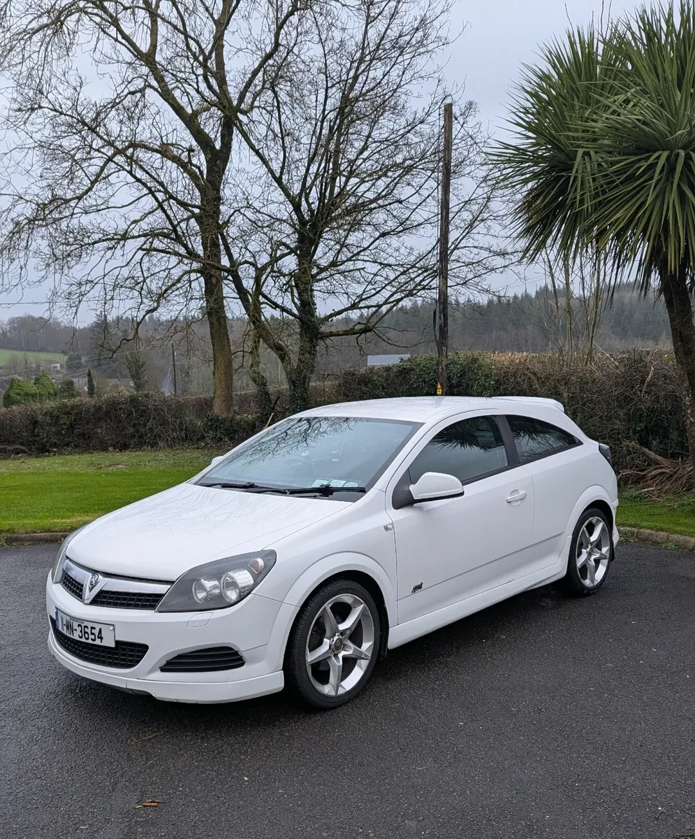 Vauxhall Astra Sport 1.4 2011 - Image 2