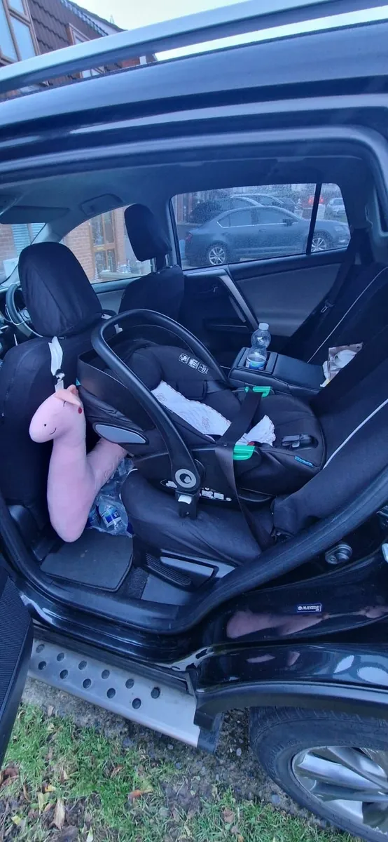 Toyota RAV4 2016 2,5 HYBRID VVTI EXCEL - Image 3