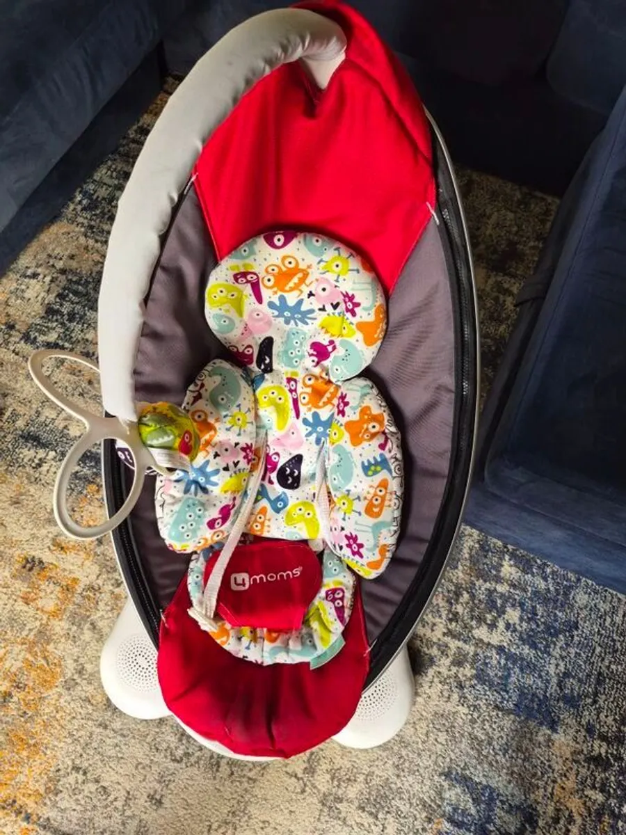 4 moms mamaroo baby swing - Image 1