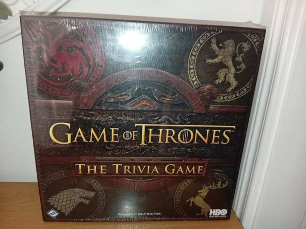 GAME OF THRONES The Trivia Game Seasons 1-4 -new