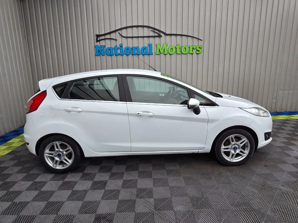 2013 Ford Fiesta 1.2 Petrol ZETEC - Image 2