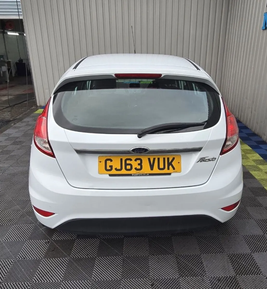 2013 Ford Fiesta 1.2 Petrol ZETEC - Image 4