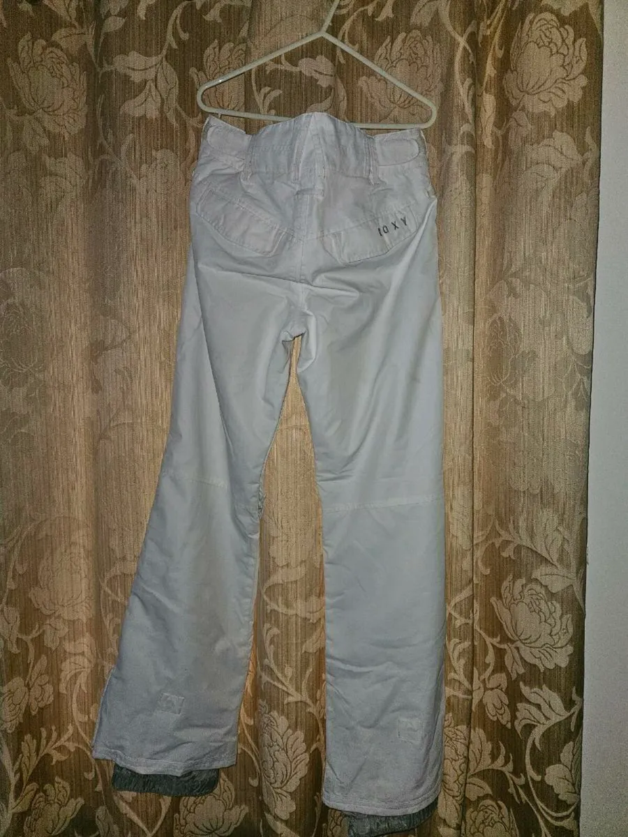 Roxy skiing pants - Image 2