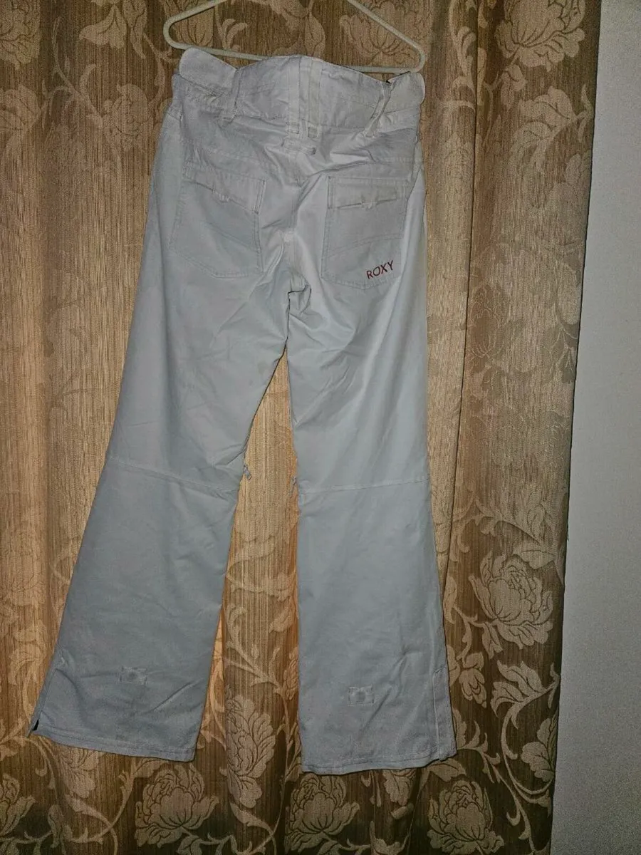 Roxy skiing pants - Image 2