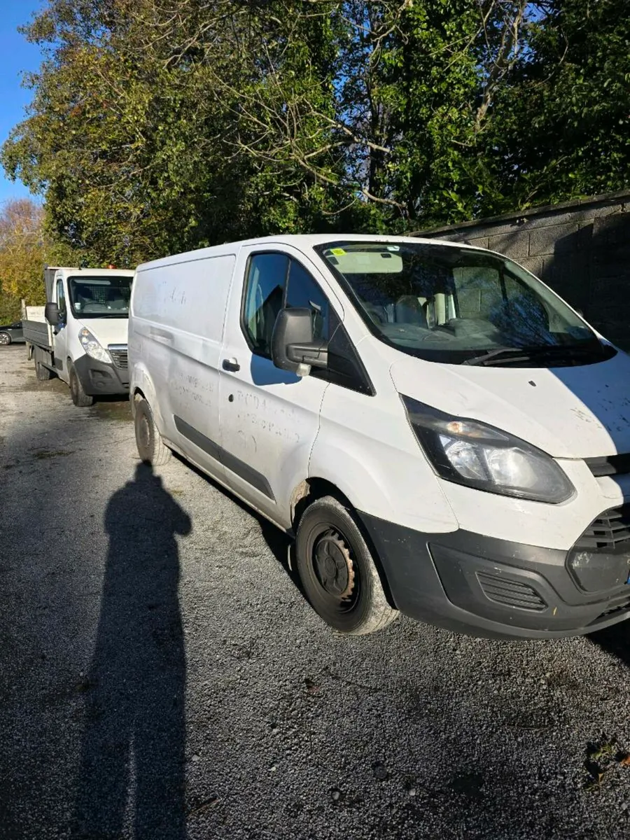 Ford transit custom lwb - Image 1